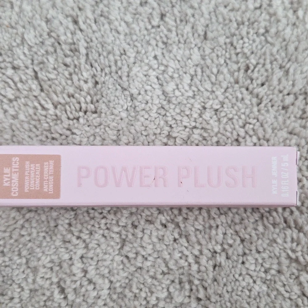 NIB Kylie Cosmetics Power Plush Longwear Concealer 4C
